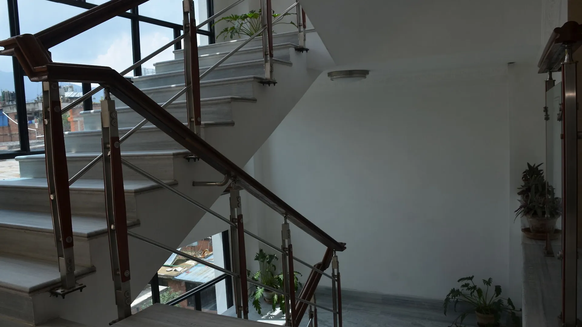 Hotel Holy Himalaya Катманду 3*,